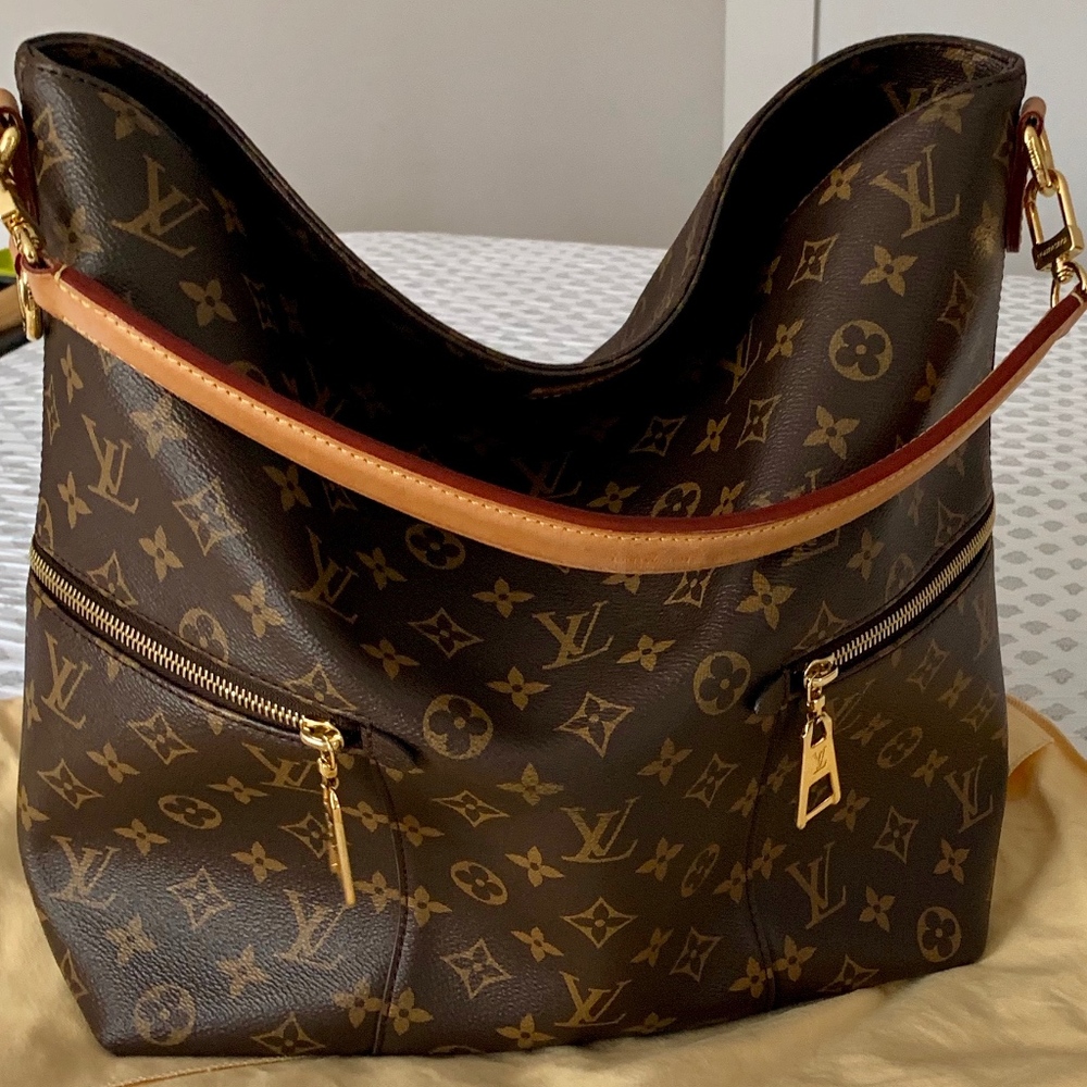 LIKE NEW Authentic Louis Vuitton Mélie Monogram